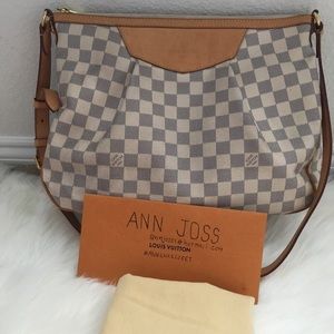 Authentic preowned lv Siracusa MM Azur